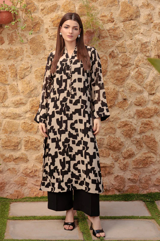 Women Clothing Brands in Pakistan: A Complete Guide to Style, Quality & Fashion Trends