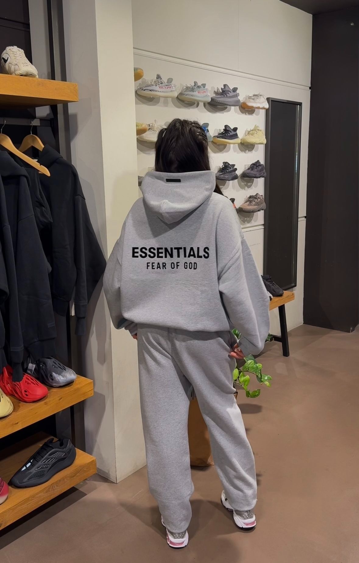 Tips for matching Essentials tracksuit tops with joggers